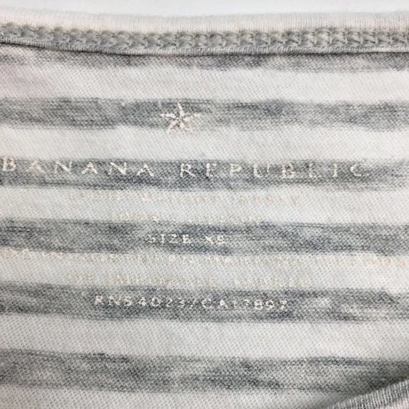 2 Tops Active USA Blue Long Sleeve + Banana Republic Gray Stripe Short Sleeve - Picture 4 of 9